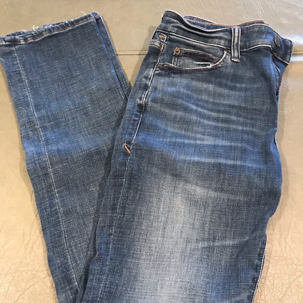 Express Men’s Classic Straight Medium Wash Jeans